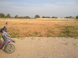 Plots available in Hyderabad for Rs16000 per square yard